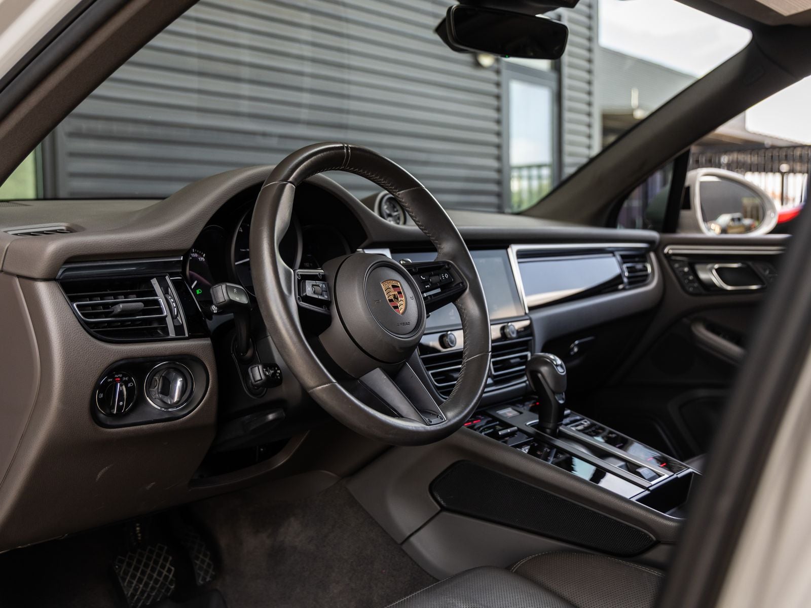 2023 Porsche Macan Macan
