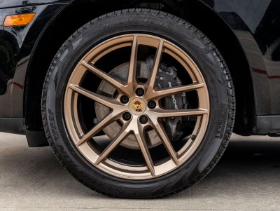 2023 Porsche Macan Macan (MY23)