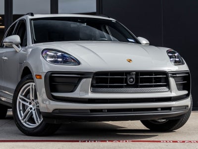 2025 Porsche Macan Macan