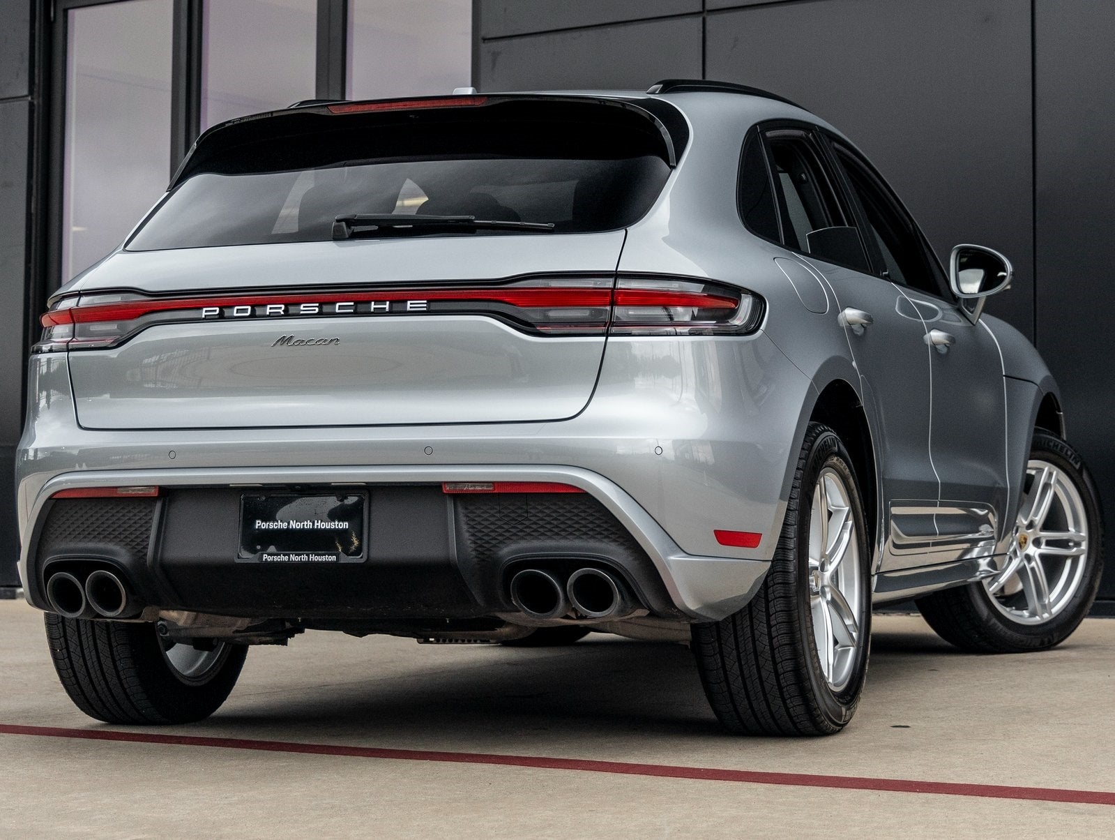 2025 Porsche Macan Macan
