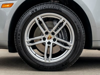 2025 Porsche Macan Macan