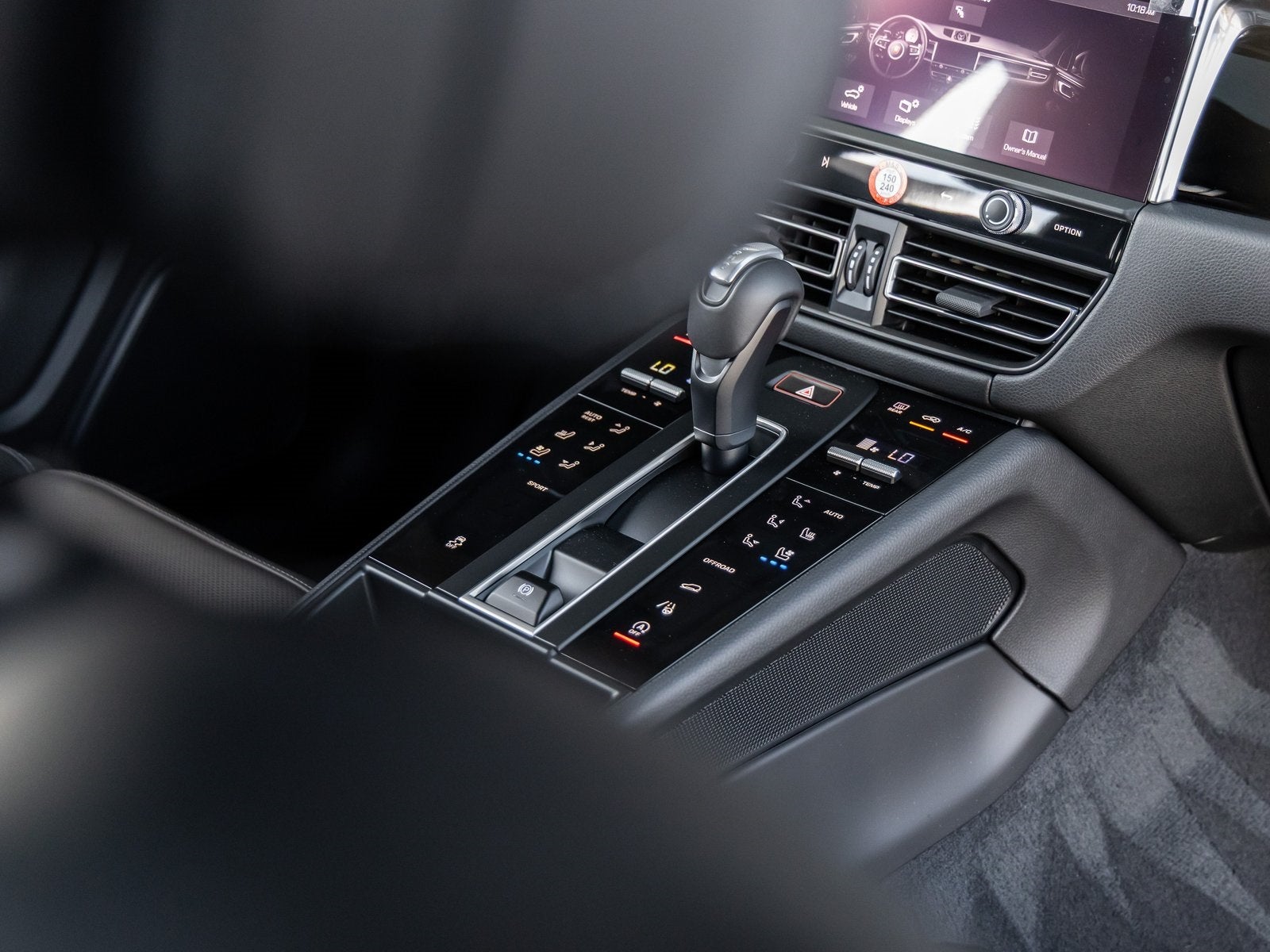 2025 Porsche Macan Macan