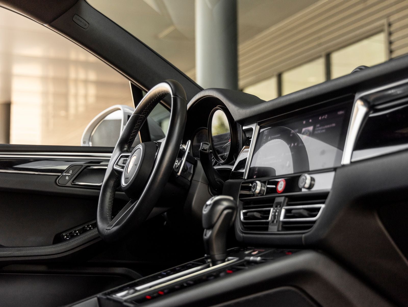 2024 Porsche Macan Macan (MY24)