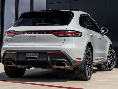 2025 Porsche Macan AWD