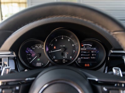 2025 Porsche Macan Macan