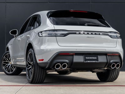 2026 Porsche Macan Macan