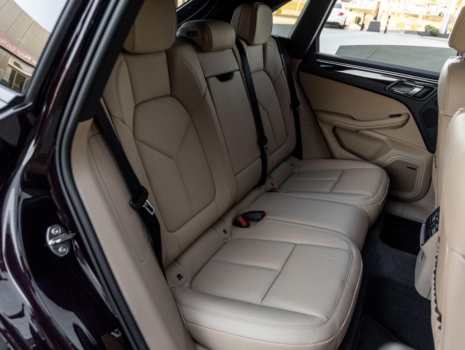 2026 Porsche Macan AWD