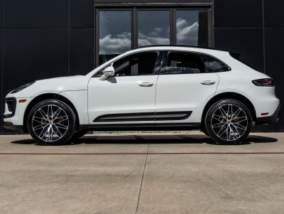 2026 Porsche Macan AWD