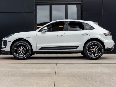 2026 Porsche Macan Macan