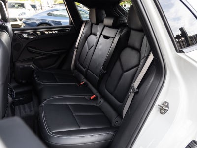 2023 Porsche Macan T
