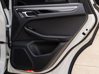 2023 Porsche Macan T