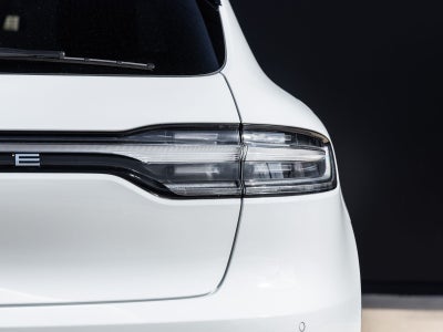 2025 Porsche Macan Macan