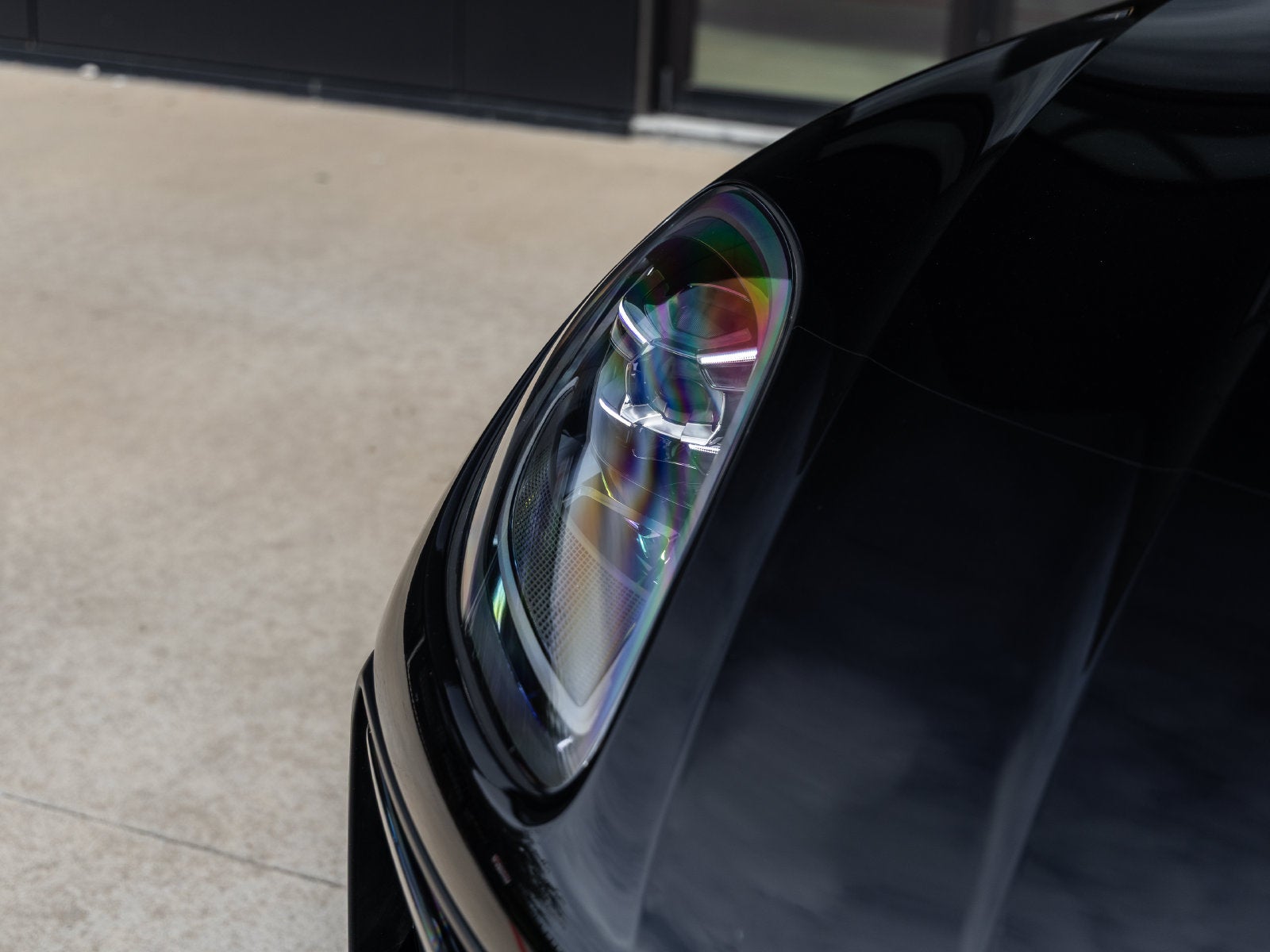 2023 Porsche Macan Base