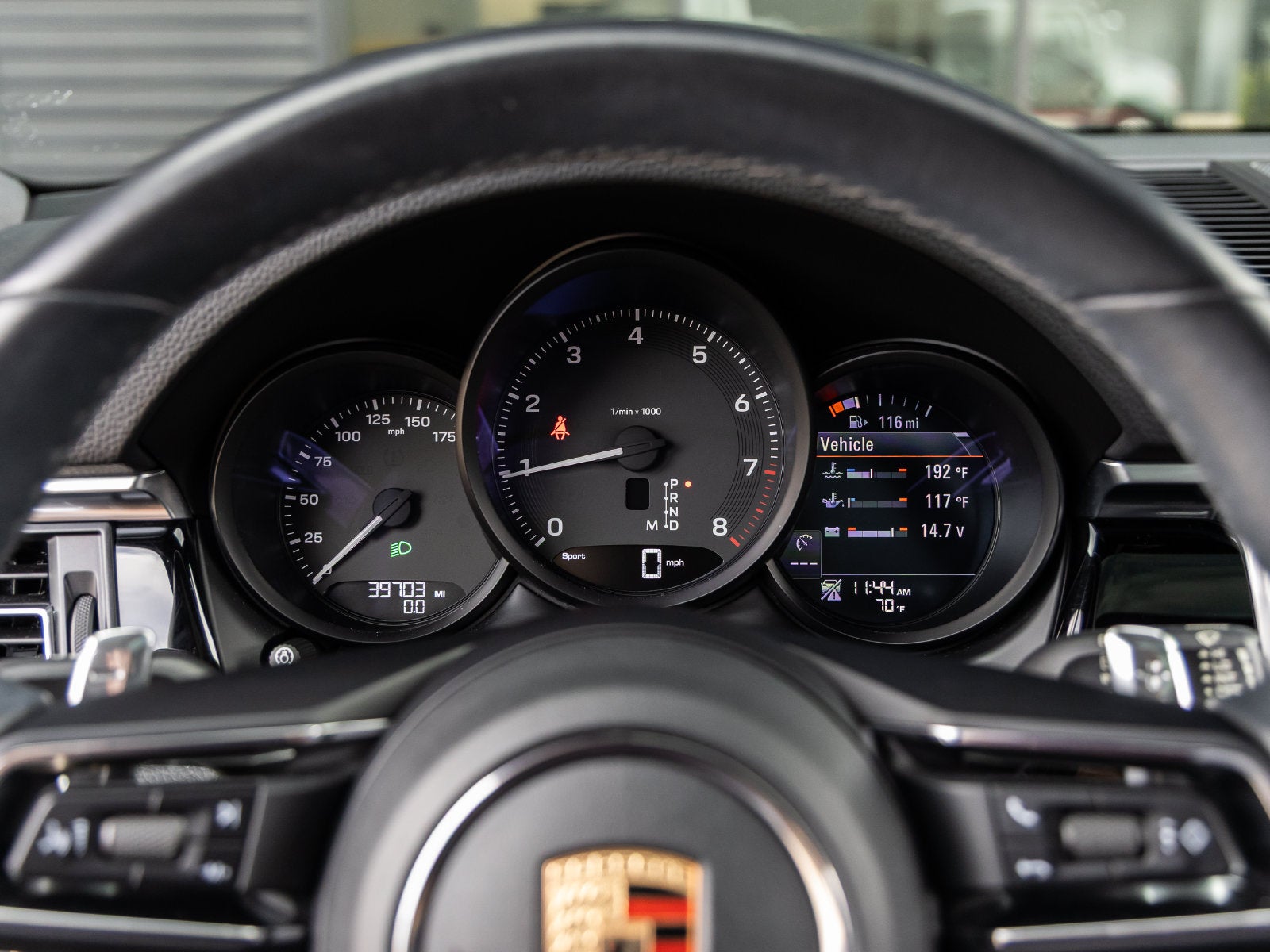 2023 Porsche Macan Base