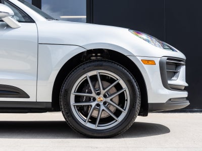 2025 Porsche Macan Macan