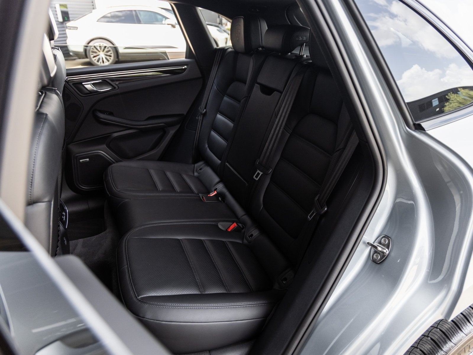 2025 Porsche Macan Macan