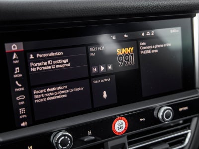 2026 Porsche Macan Macan