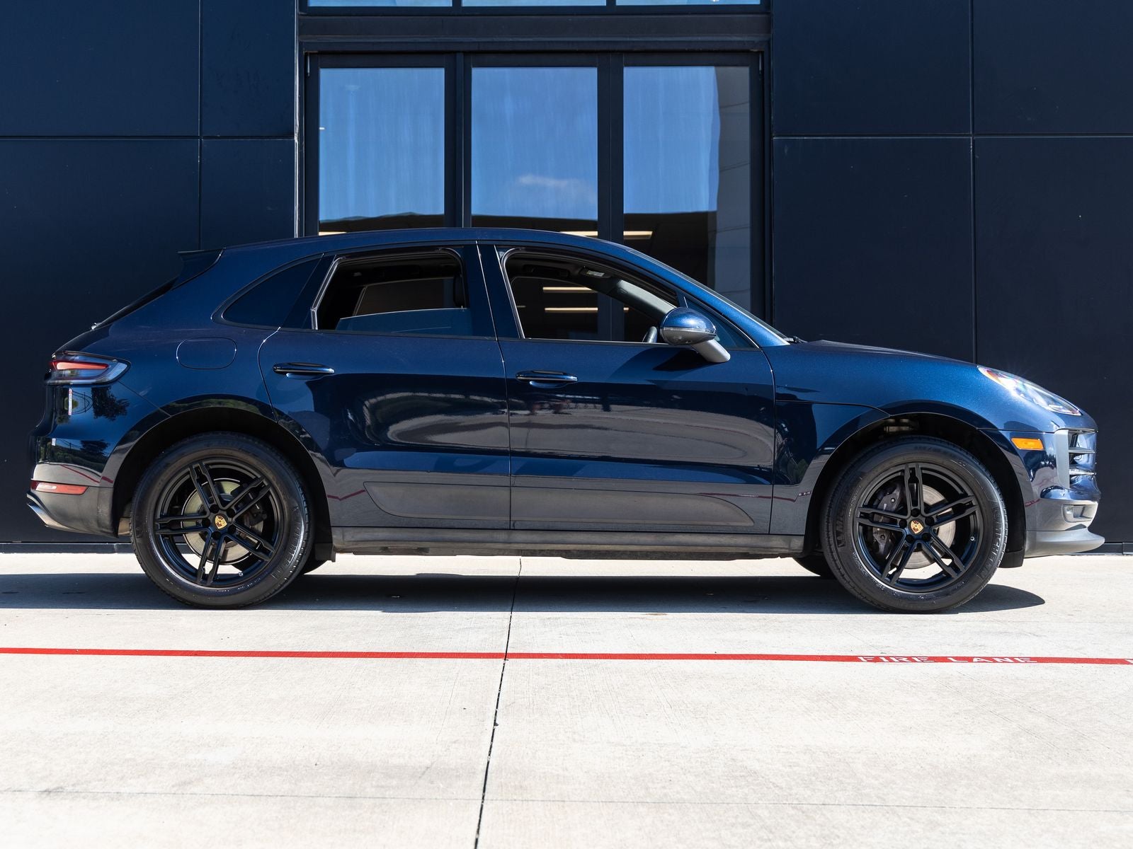 2021 Porsche Macan Macan