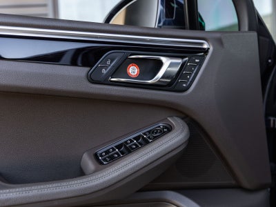 2021 Porsche Macan Macan
