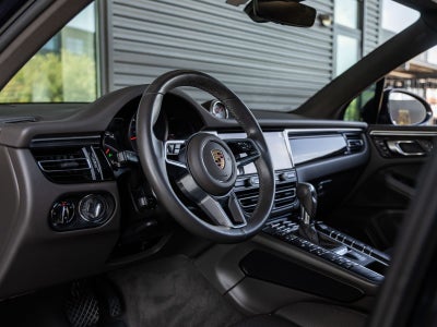 2021 Porsche Macan Macan