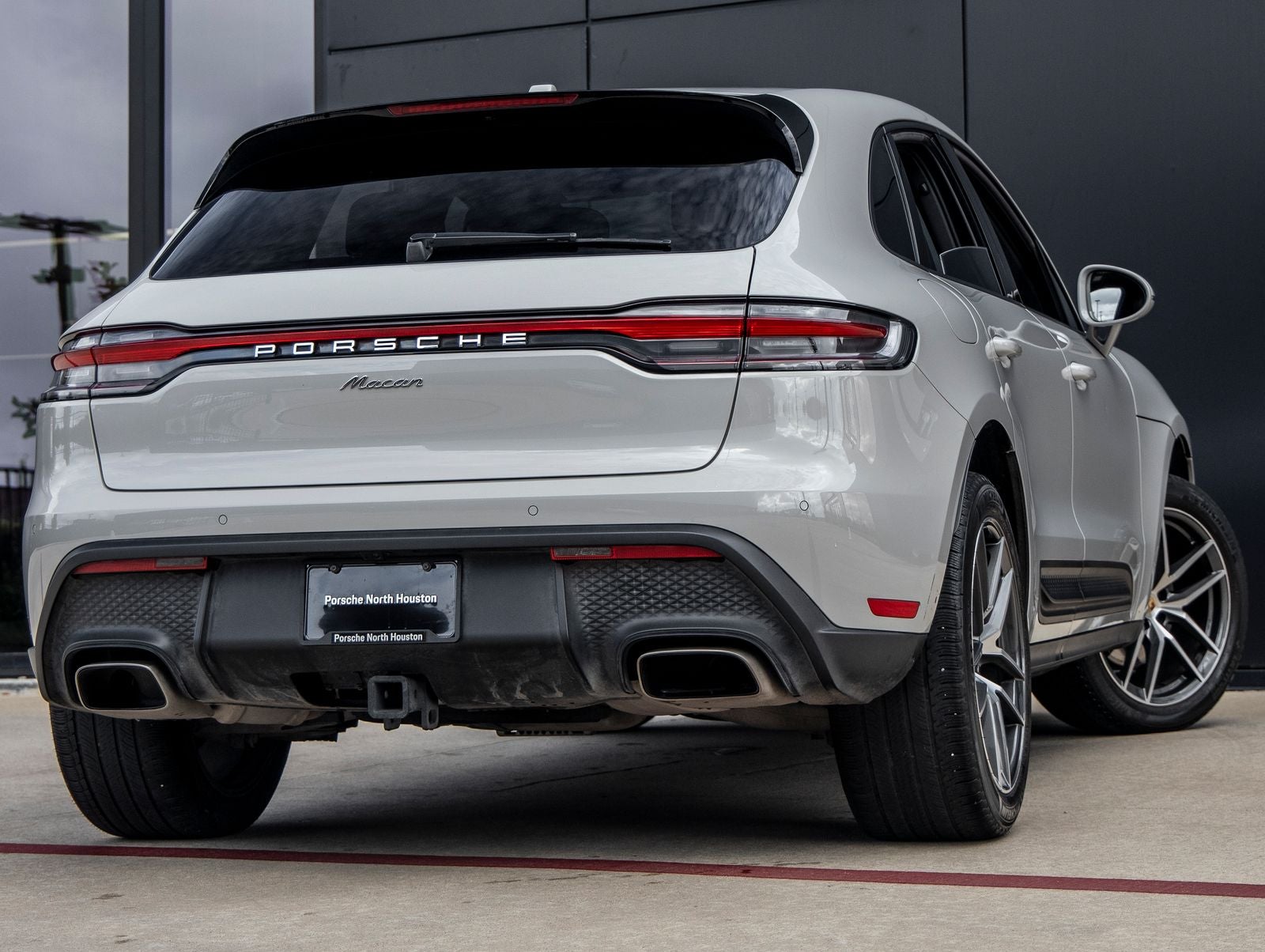 2024 Porsche Macan Macan (MY24)