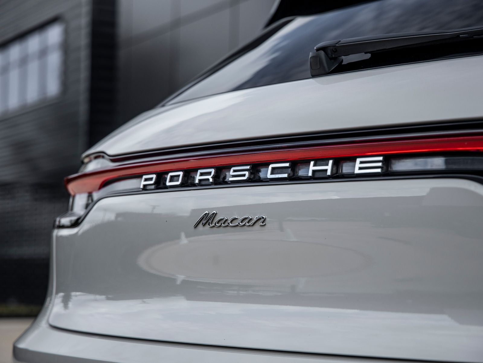 2024 Porsche Macan Macan (MY24)