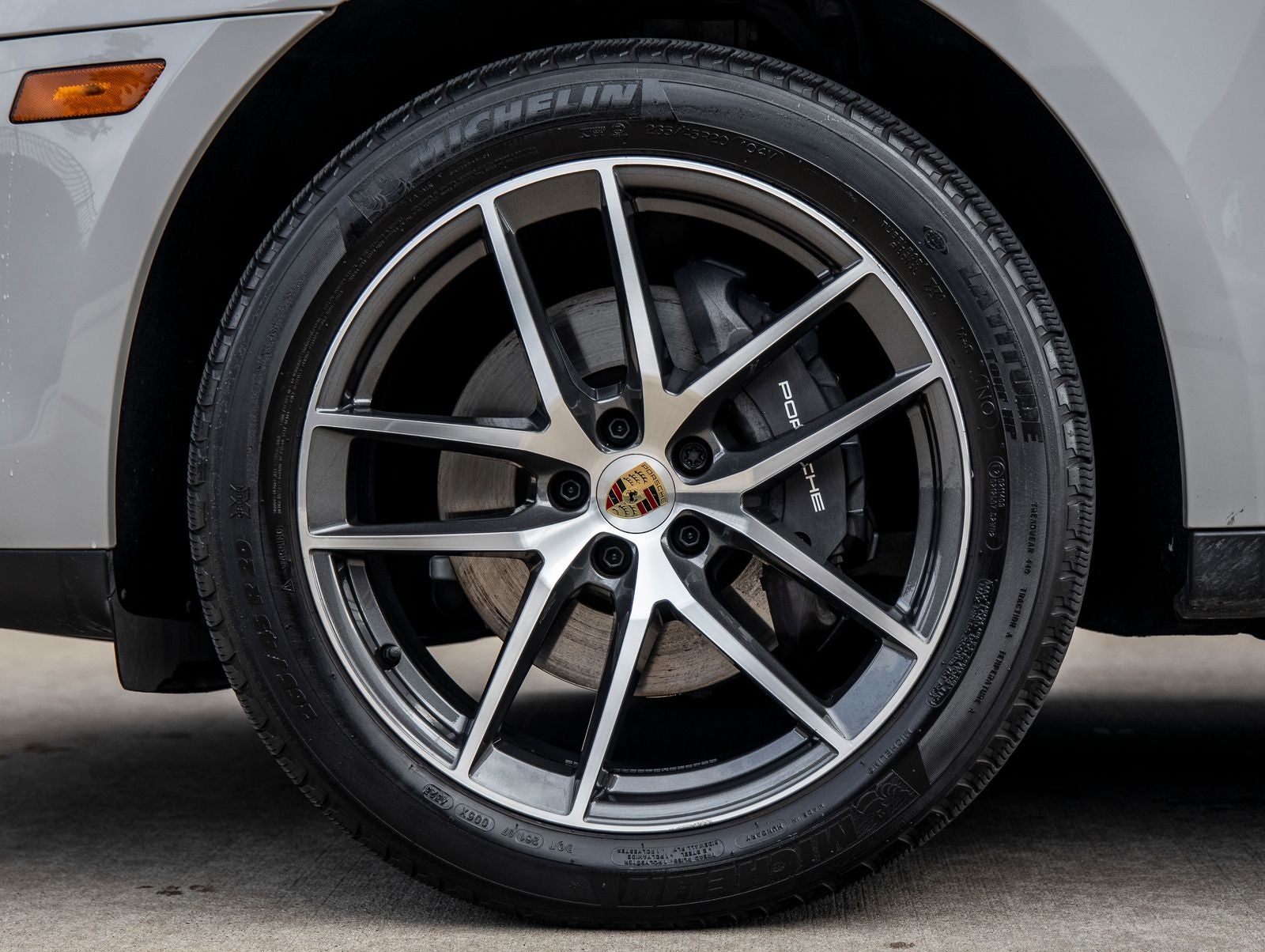 2024 Porsche Macan Macan (MY24)