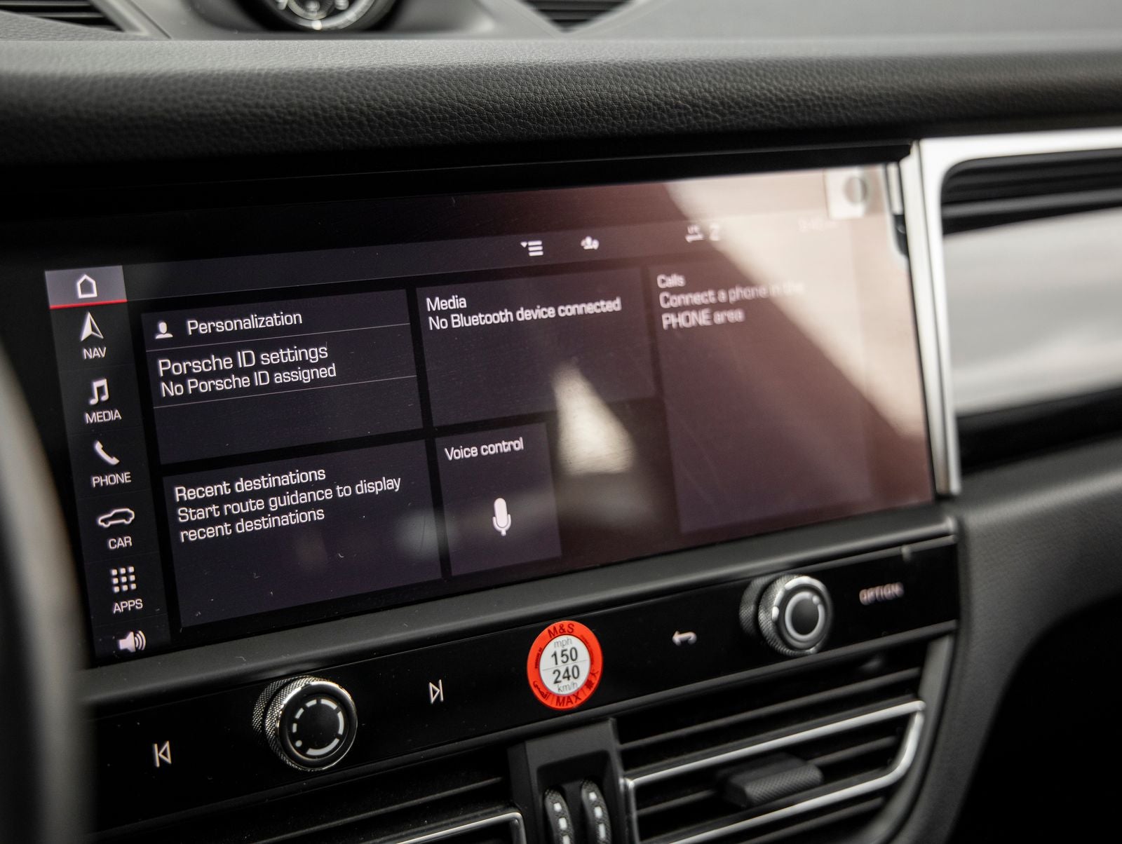 2024 Porsche Macan Macan (MY24)