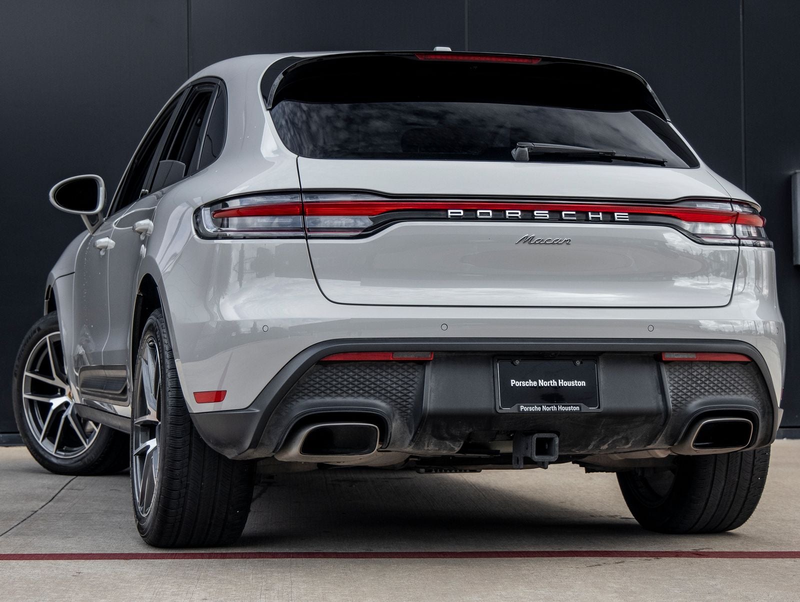 2024 Porsche Macan Macan (MY24)