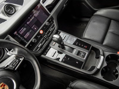 2024 Porsche Macan Macan (MY24)