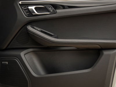 2024 Porsche Macan Macan (MY24)