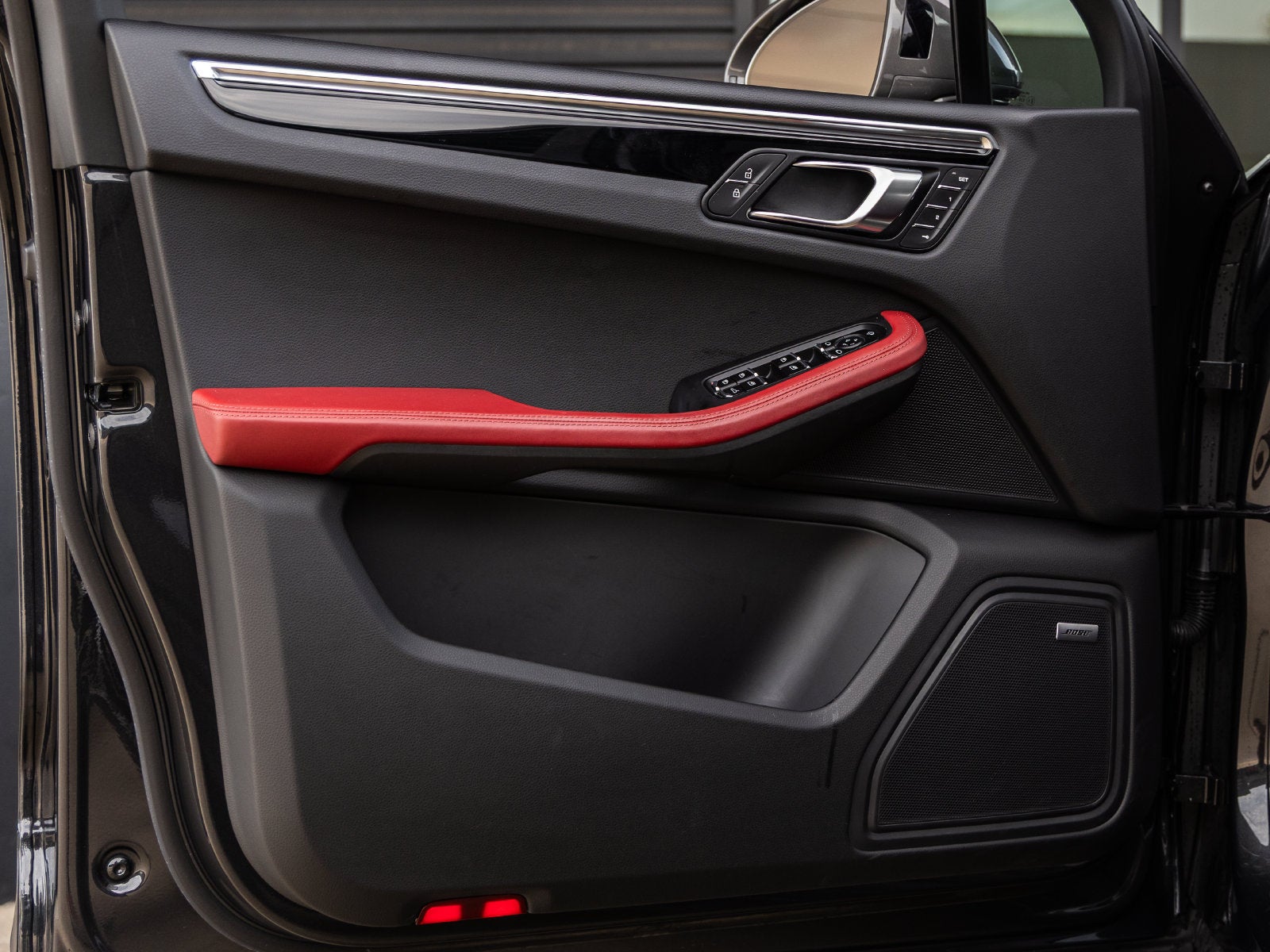 2024 Porsche Macan Macan T