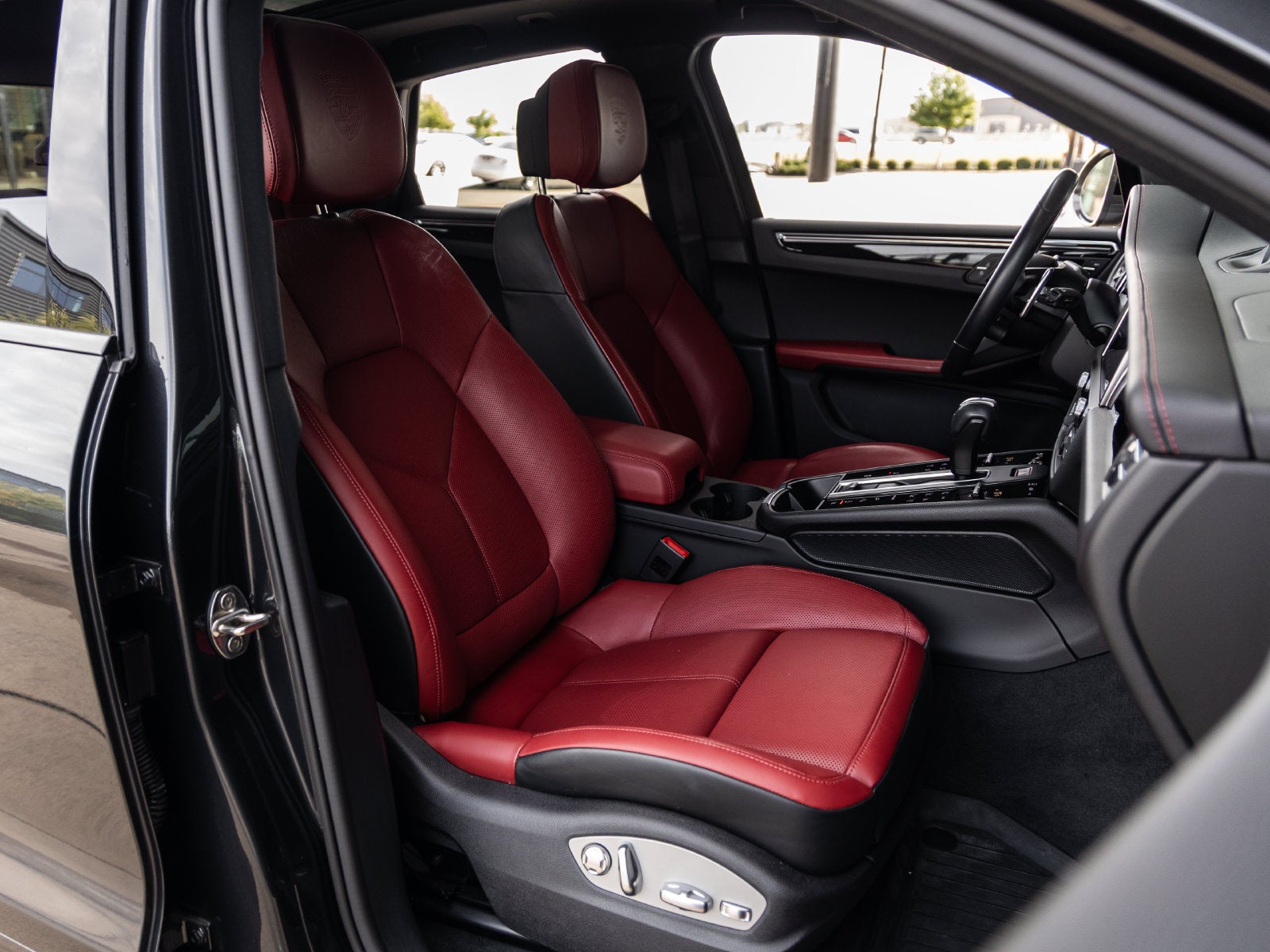 2024 Porsche Macan Macan T