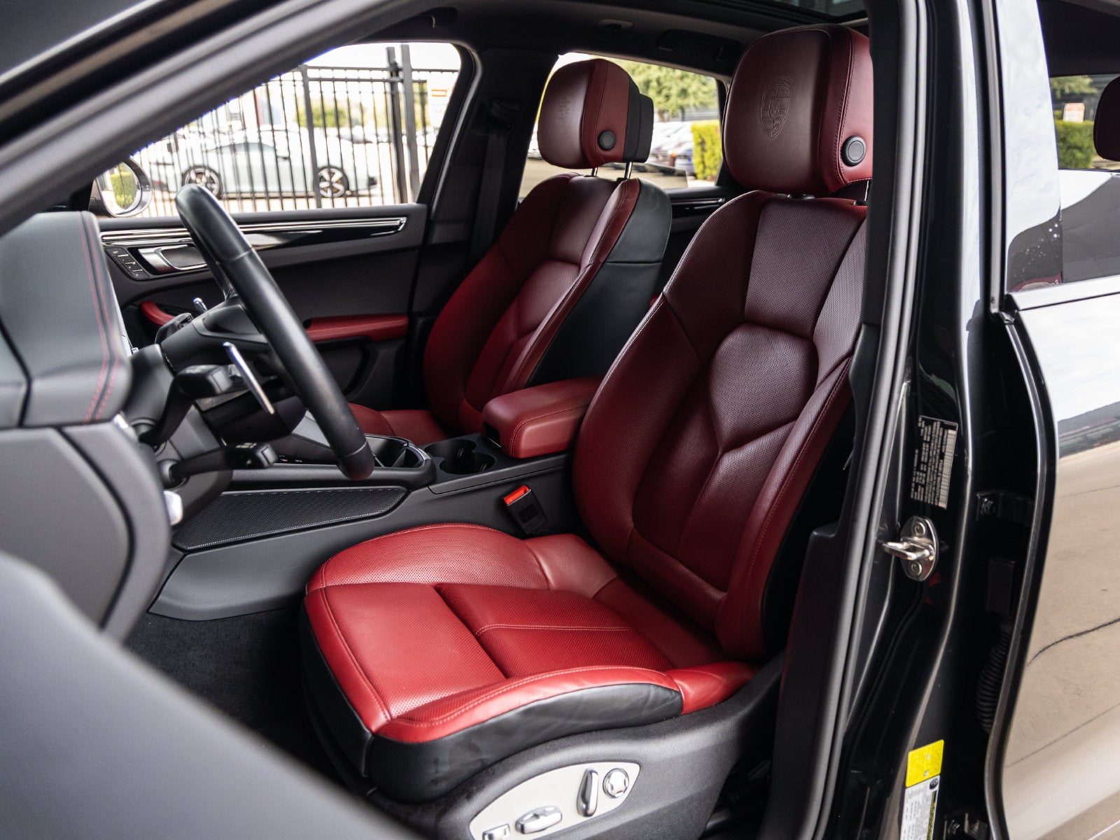 2024 Porsche Macan Macan T