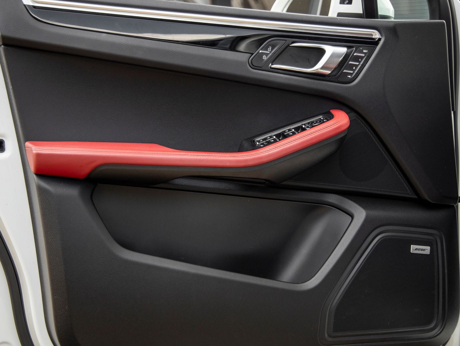 2020 Porsche Macan Macan