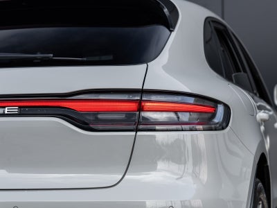 2023 Porsche Macan Macan (MY23)