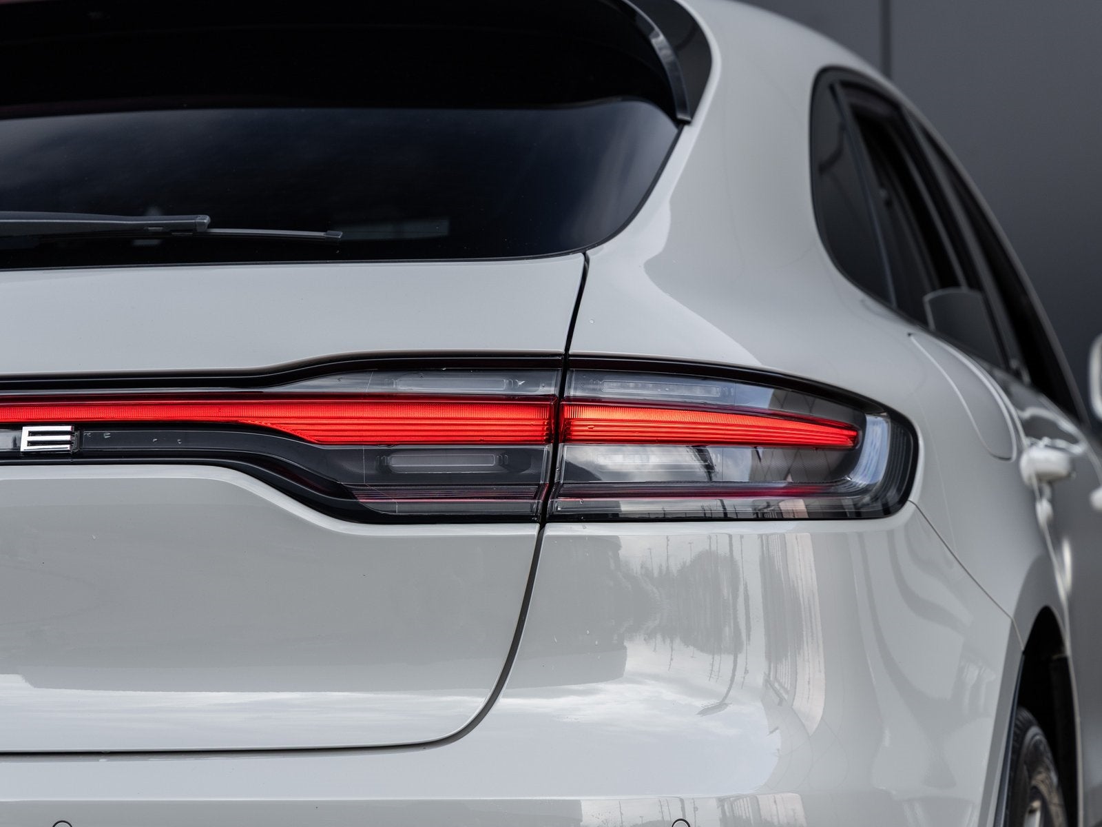 2023 Porsche Macan Macan (MY23)