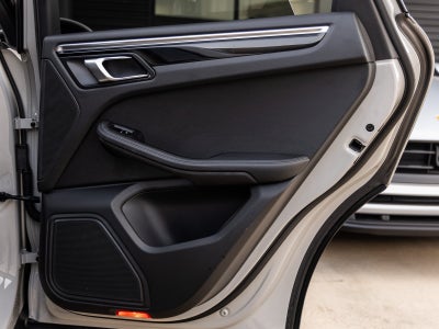 2023 Porsche Macan Macan (MY23)