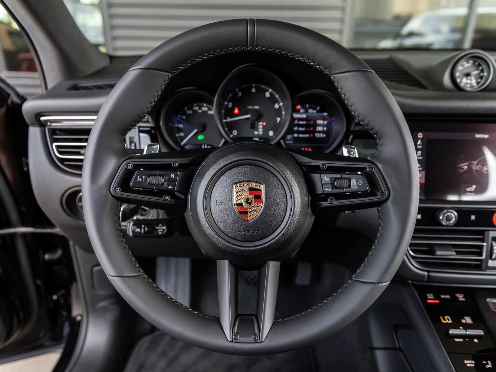 2026 Porsche Macan Macan