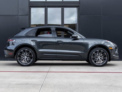2026 Porsche Macan AWD