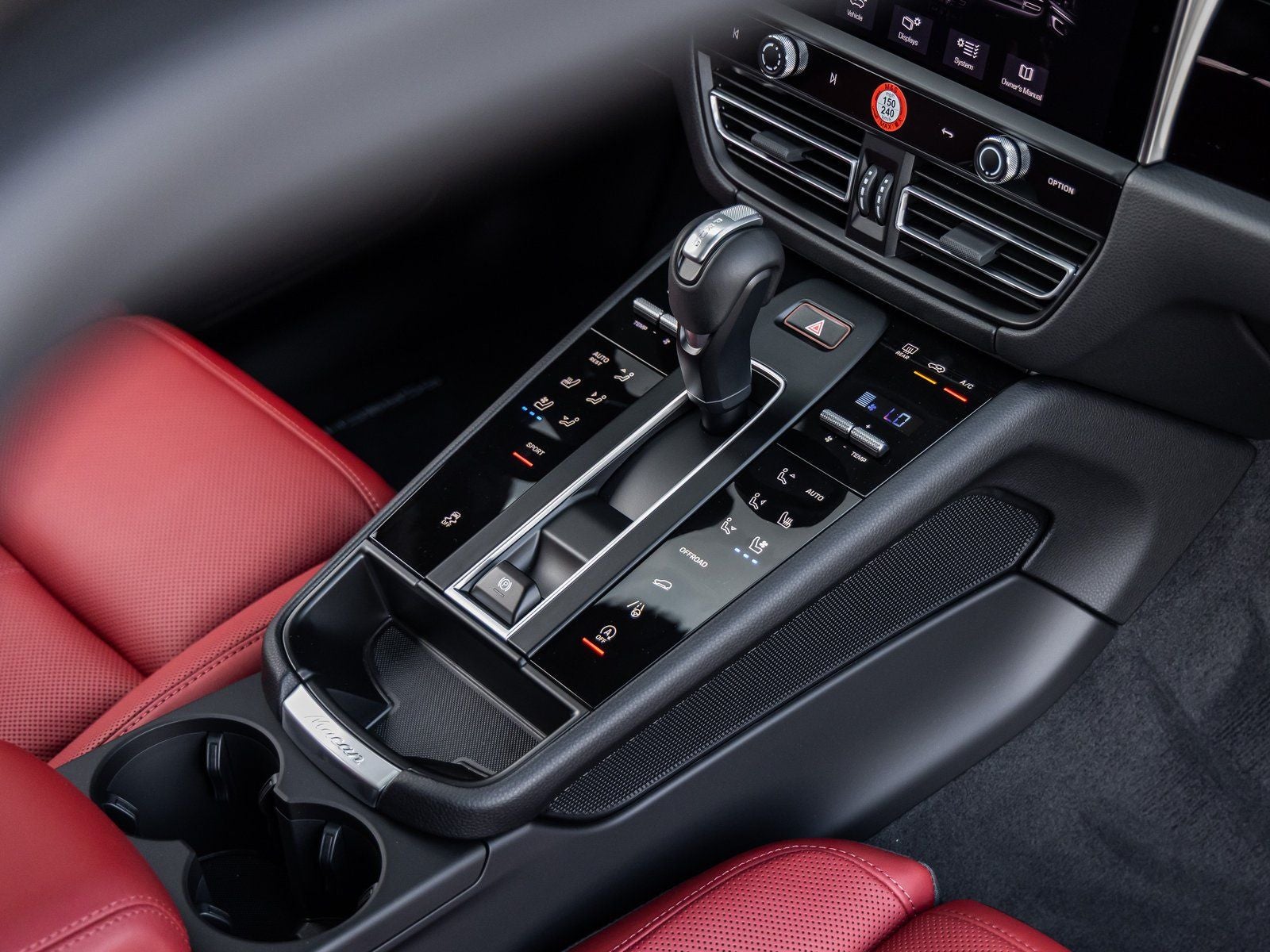 2026 Porsche Macan AWD