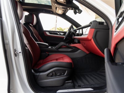 2025 Porsche Cayenne Cayenne
