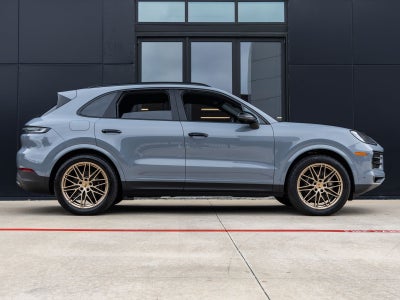 2024 Porsche Cayenne AWD