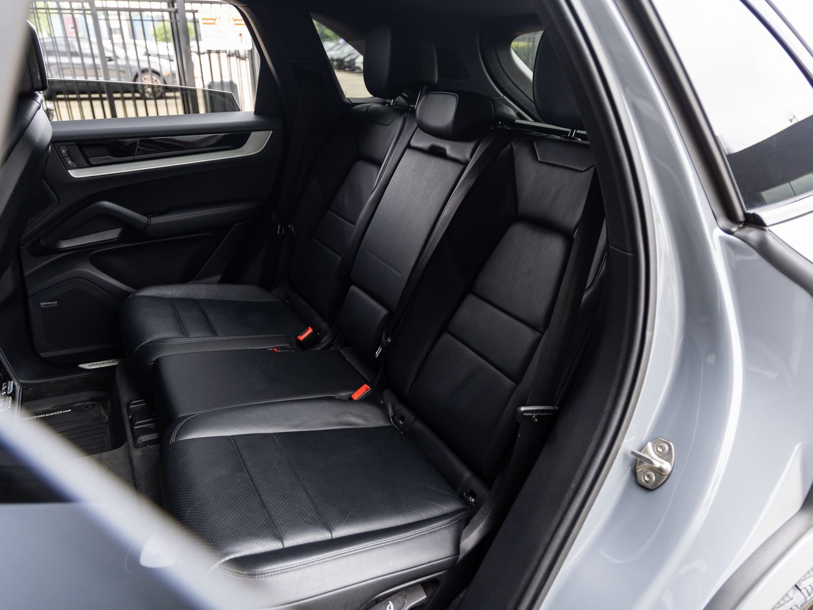 2024 Porsche Cayenne AWD