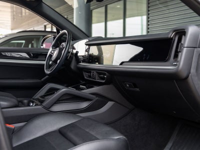 2024 Porsche Cayenne AWD