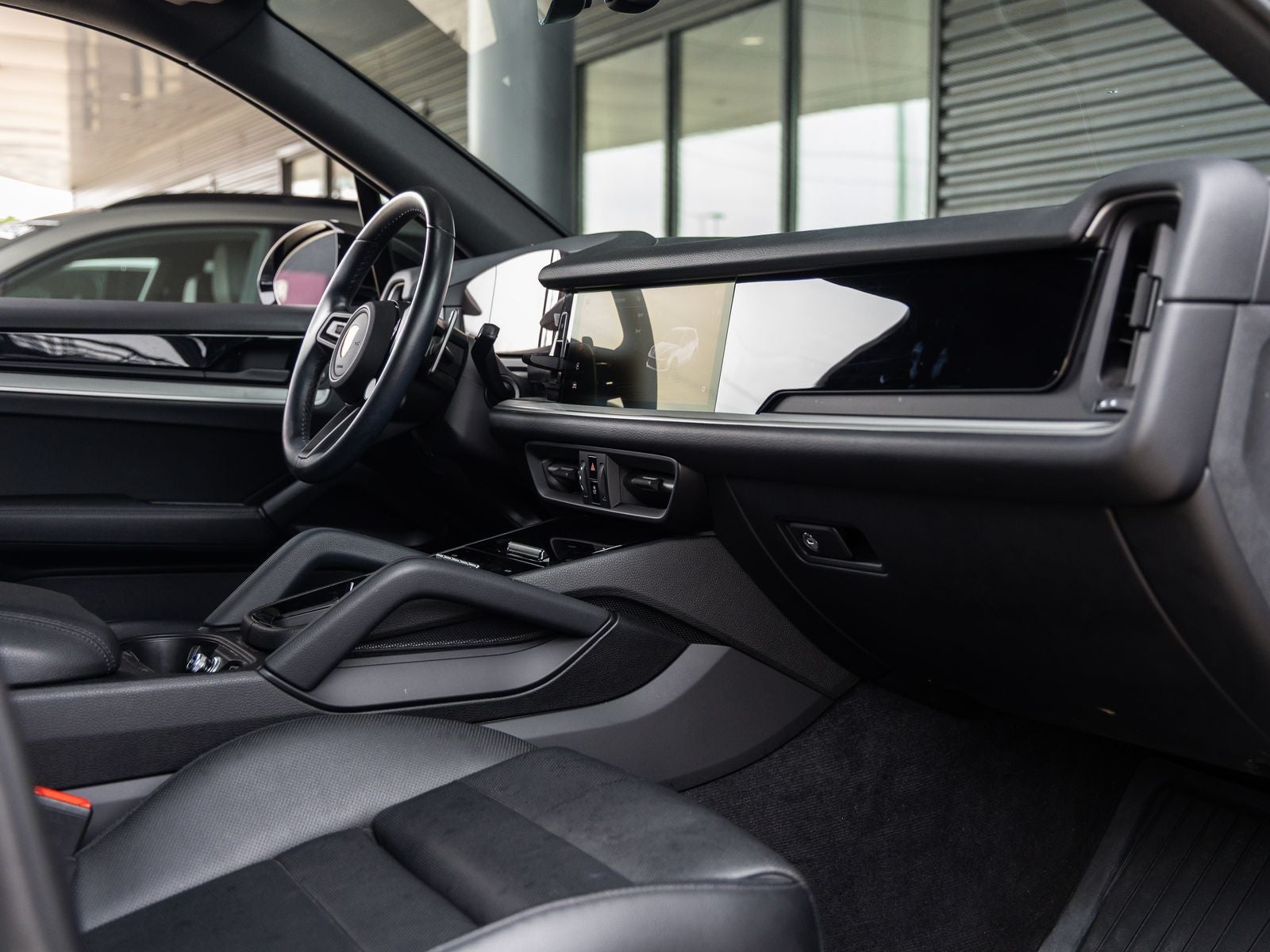 2024 Porsche Cayenne AWD