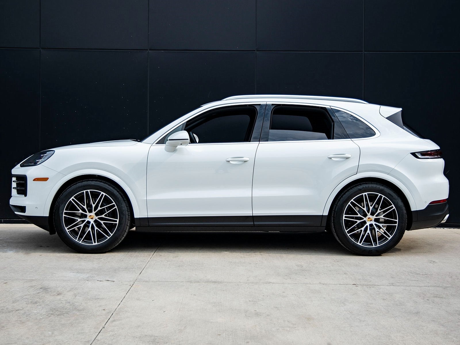 2024 Porsche Cayenne Cayenne (MY24)