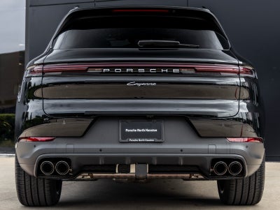 2025 Porsche Cayenne AWD