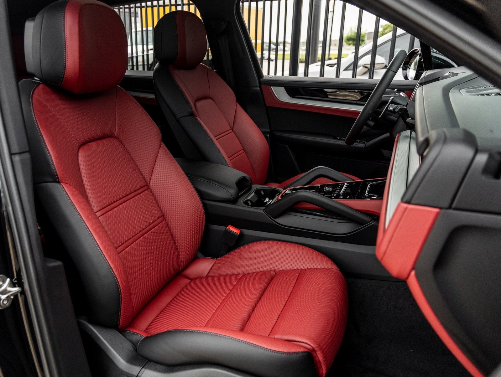 2025 Porsche Cayenne AWD