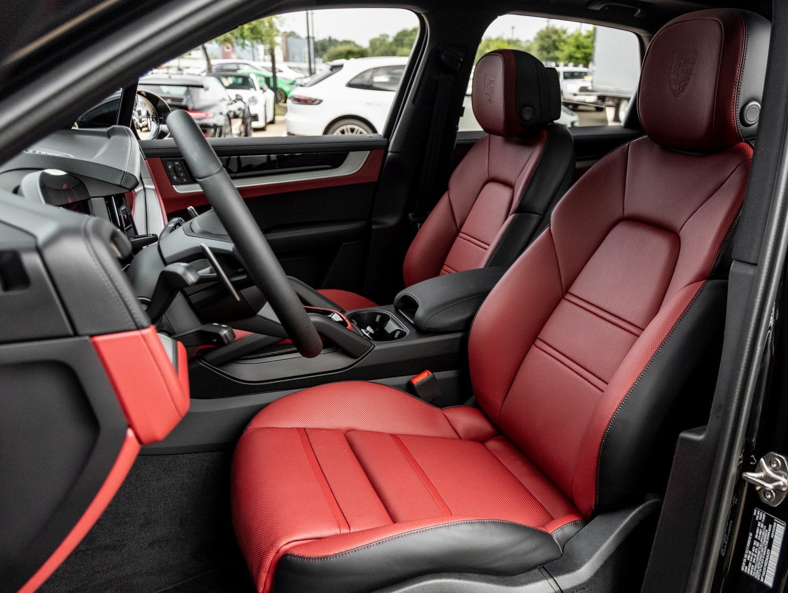 2025 Porsche Cayenne AWD